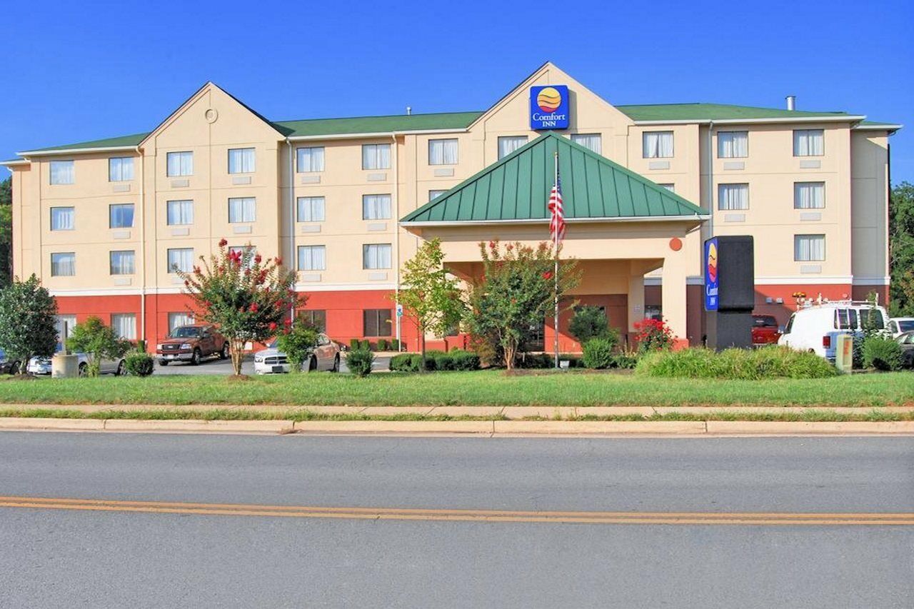 Comfort Inn Near Quantico Main Gate North Дамфрис Экстерьер фото